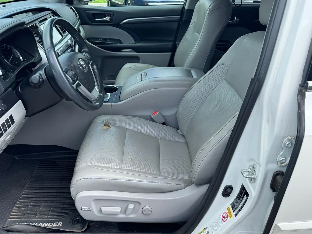 Used 2019 White Toyota Limited Platinum image 5