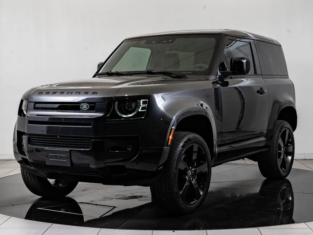 2023 Land Rover Defender V8's photo