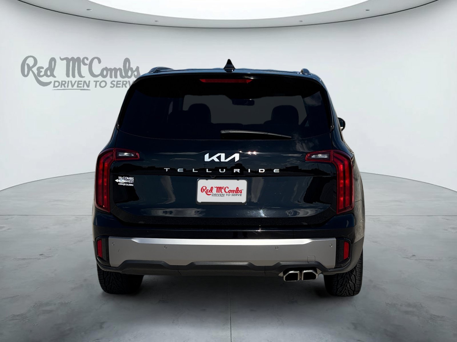 Used 2025 Ebony Black Kia S image 6