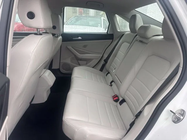 Used 2023 White Volkswagen 1.5T SE image 11