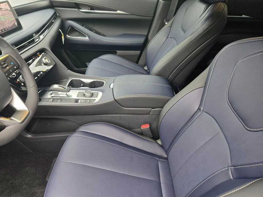 2026 INFINITI QX60 LUXE - Photo 8
