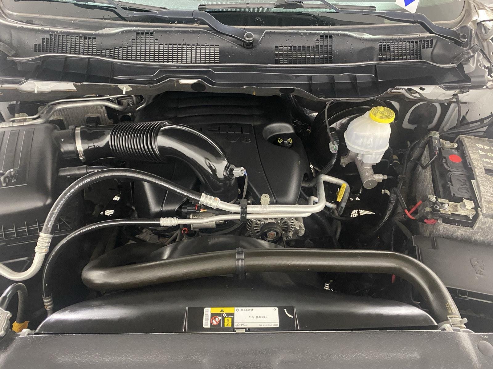 Used 2019 Bright White Clearcoat Ram Express image 22