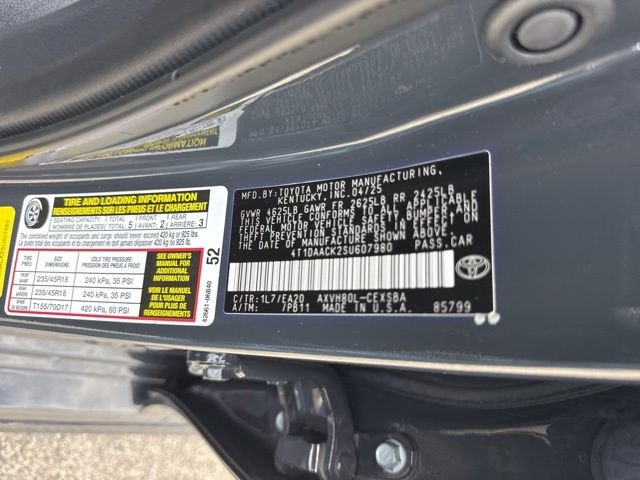 Used 2025  Toyota SE image 34