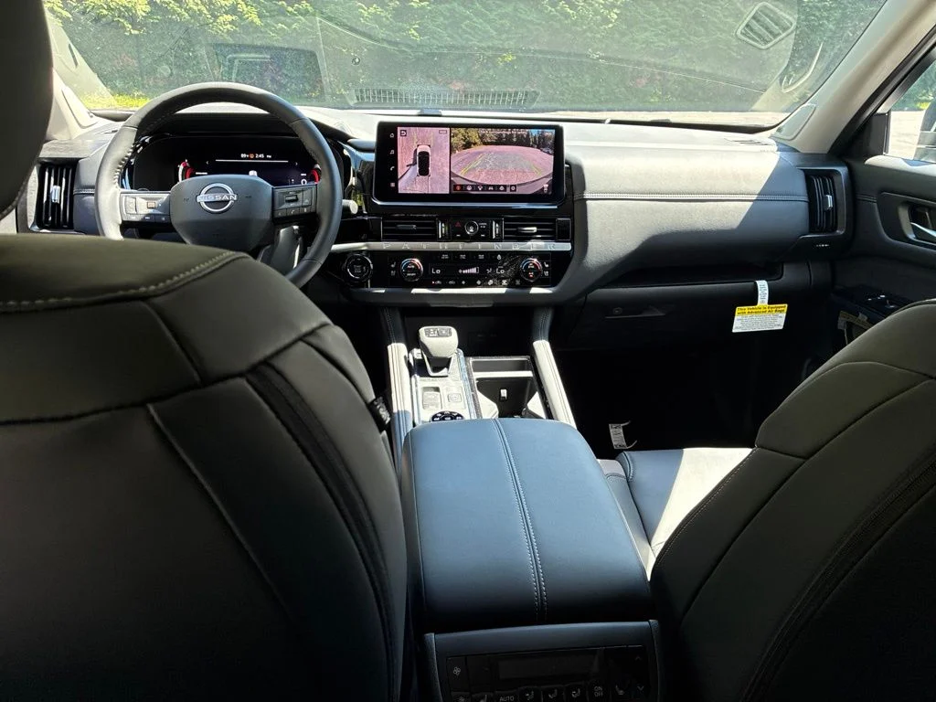 New 2026 Everest White Pearl TriCoat Nissan Platinum image 28