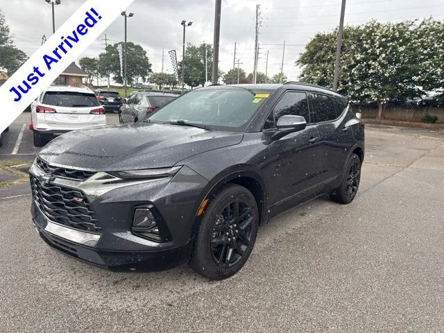 Used 2021 Gray Chevrolet RS image 7