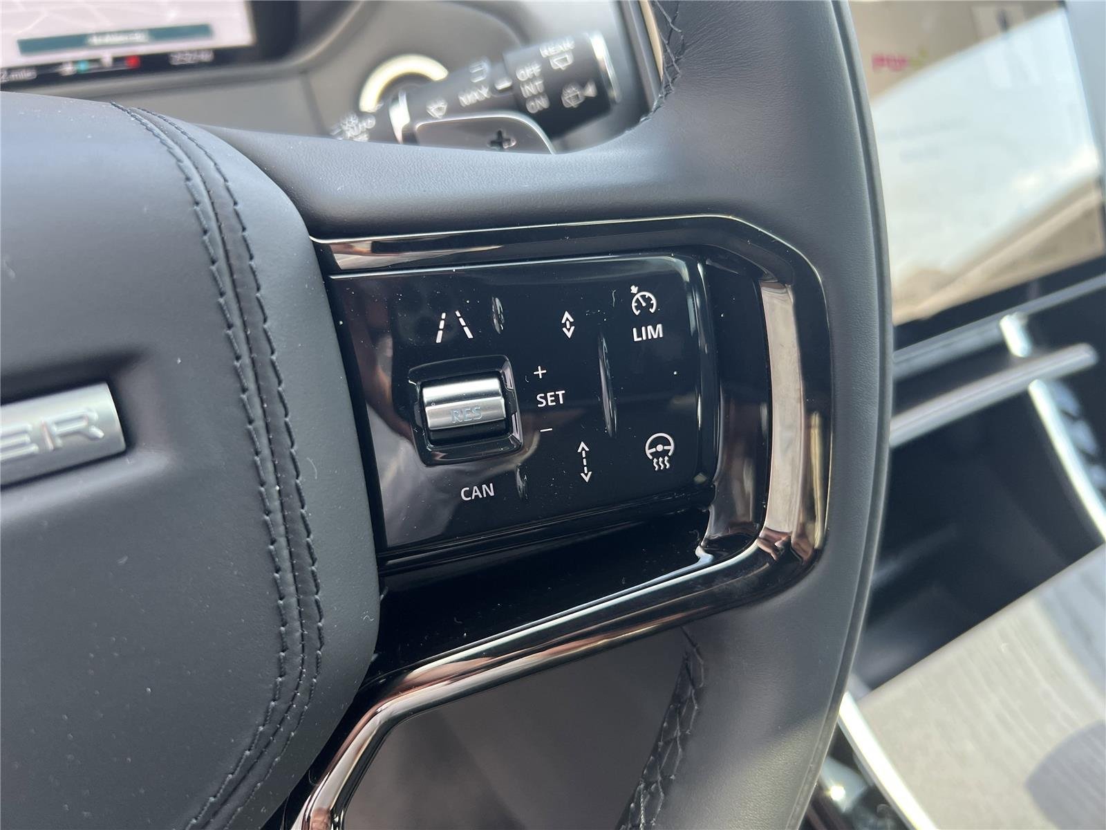2026 Land Rover Range Rover Velar Autobiography - Photo 11