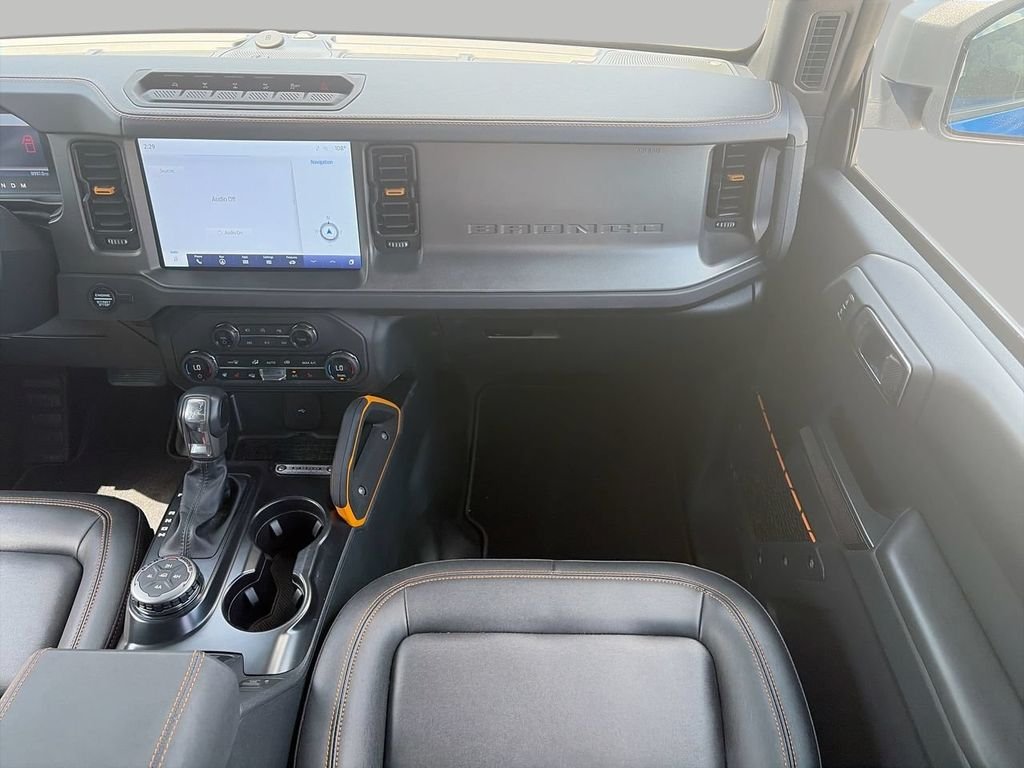Used 2024 Blue Ford Badlands image 12
