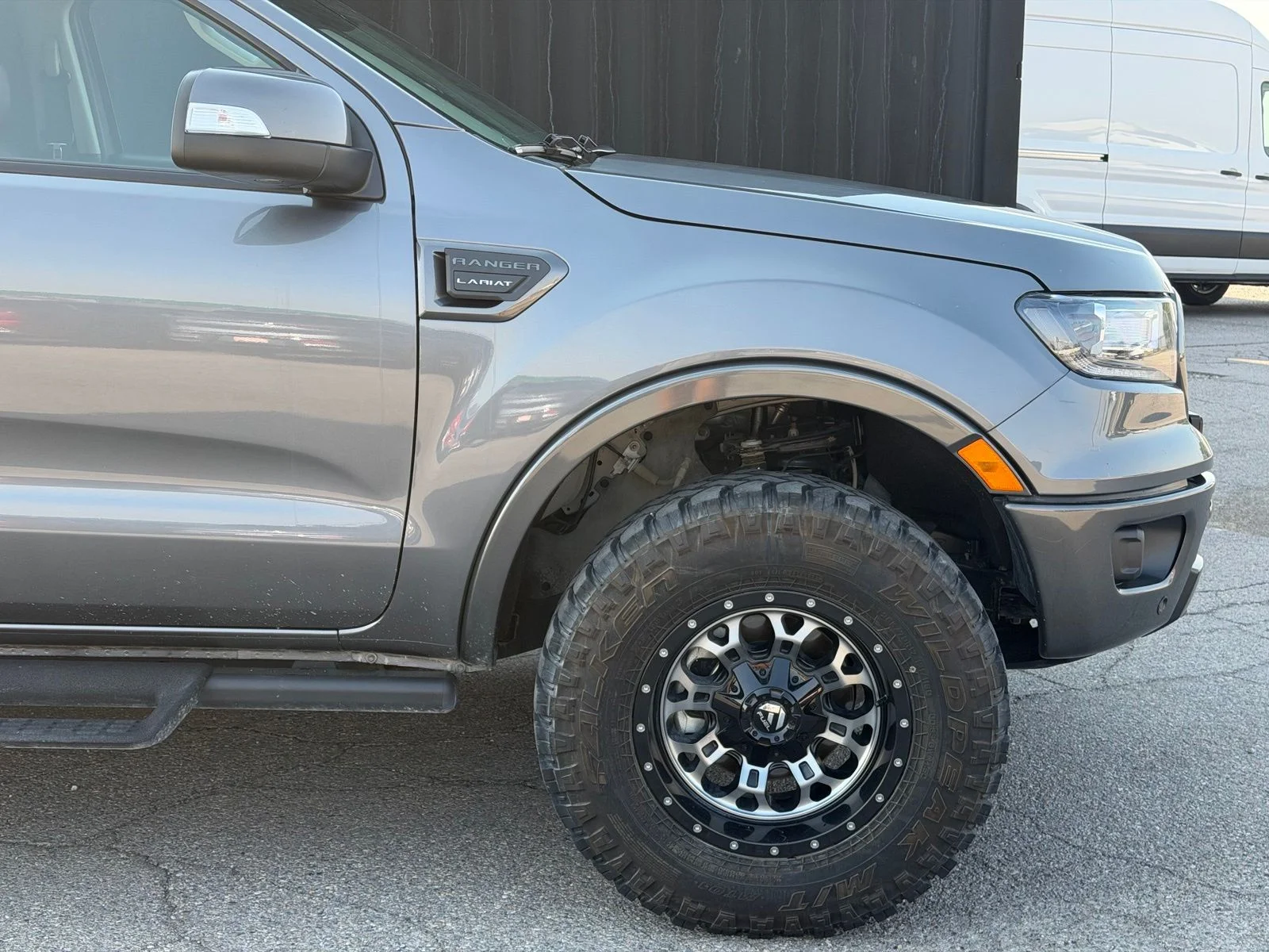 Used 2023 Gray Ford Lariat image 4