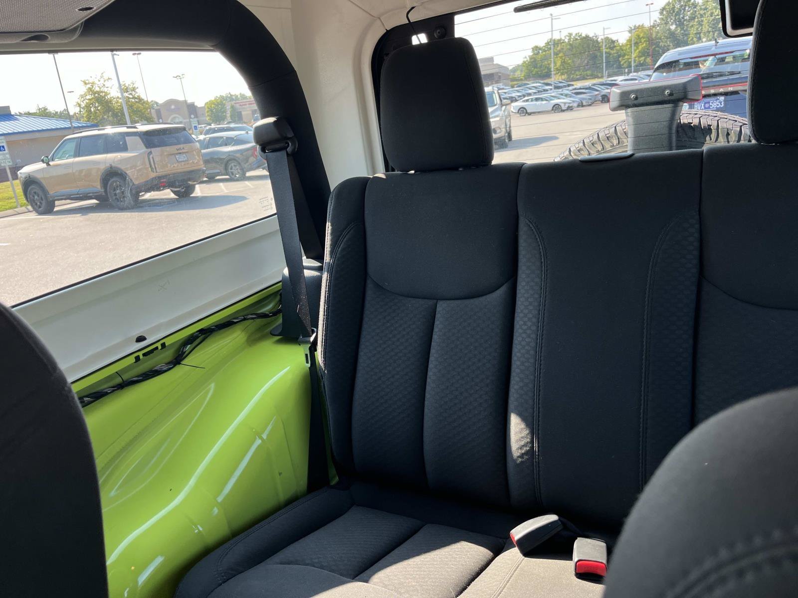 Used 2017 Hypergreen Clearcoat Jeep Sport image 21
