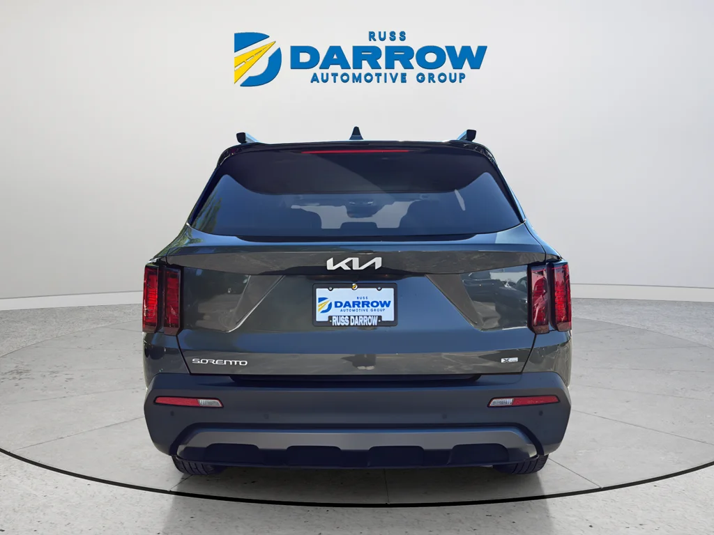 Certified Used 2023 Green Kia X-Line S image 4