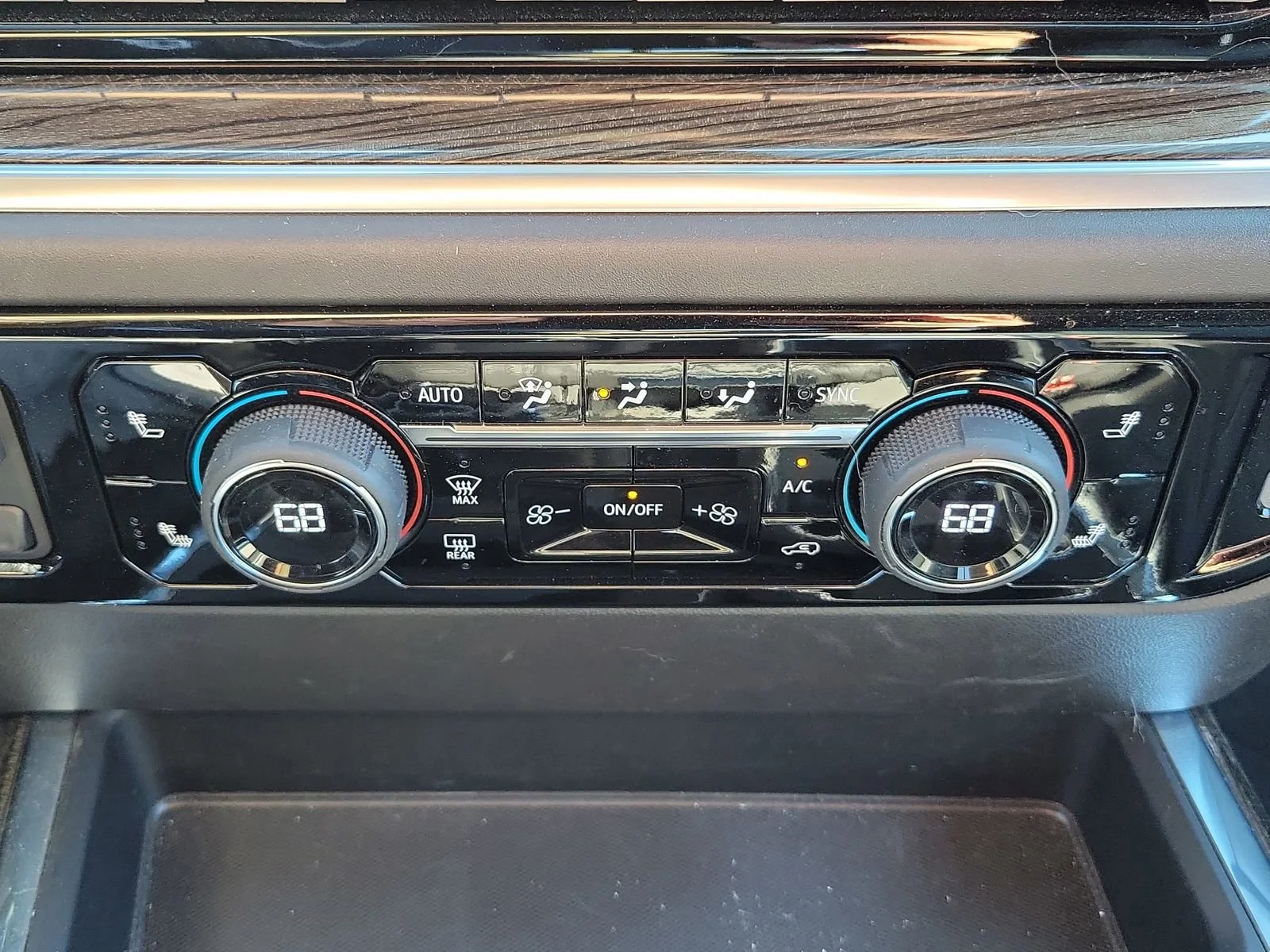 2025 Chevrolet Silverado 1500 RST - Photo 36