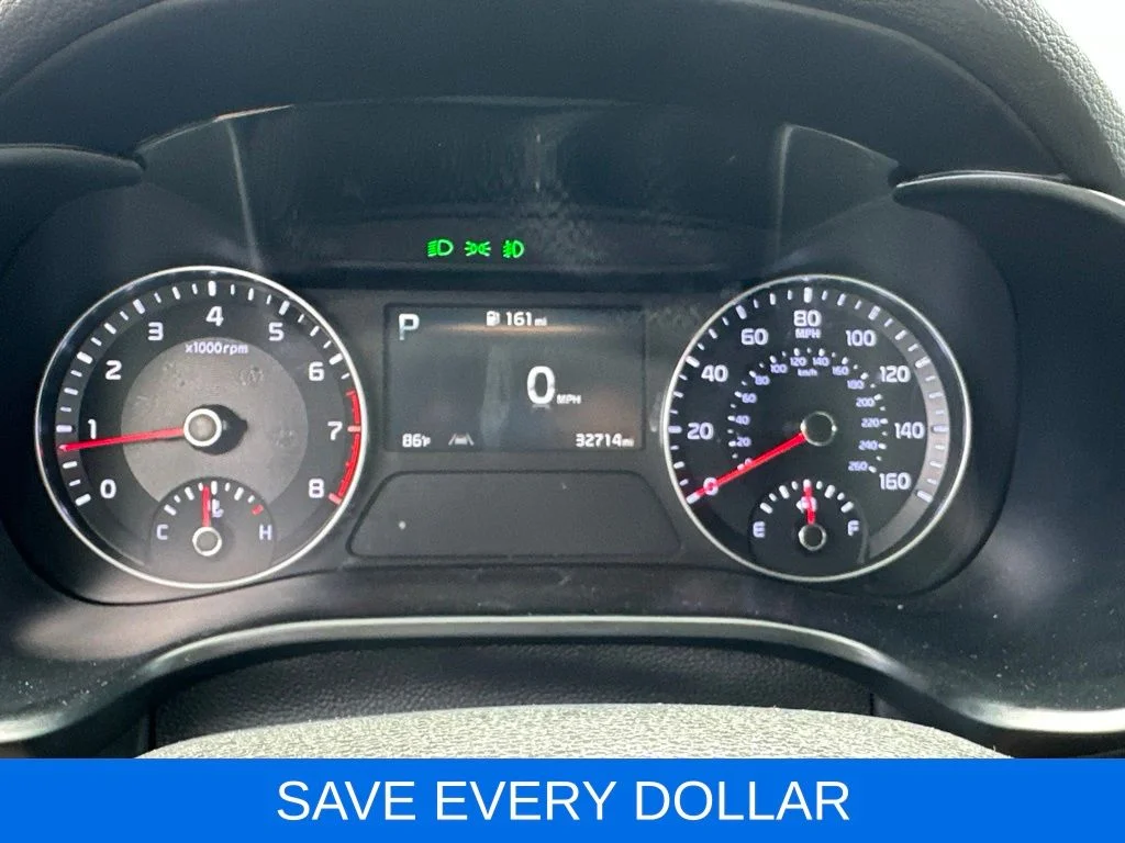 Used 2024 White Kia GT-Line image 14