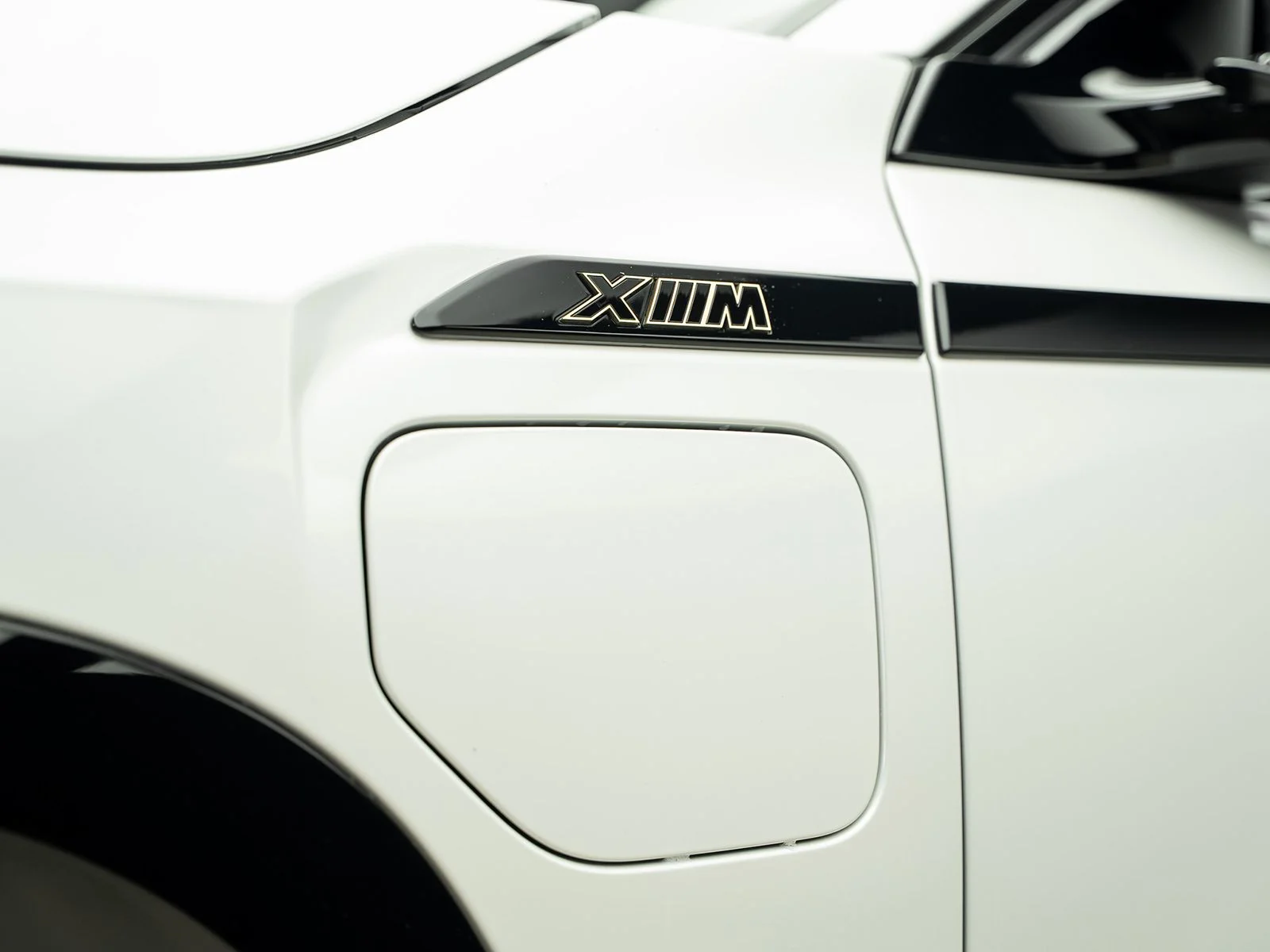 Used 2023 White BMW Base image 29