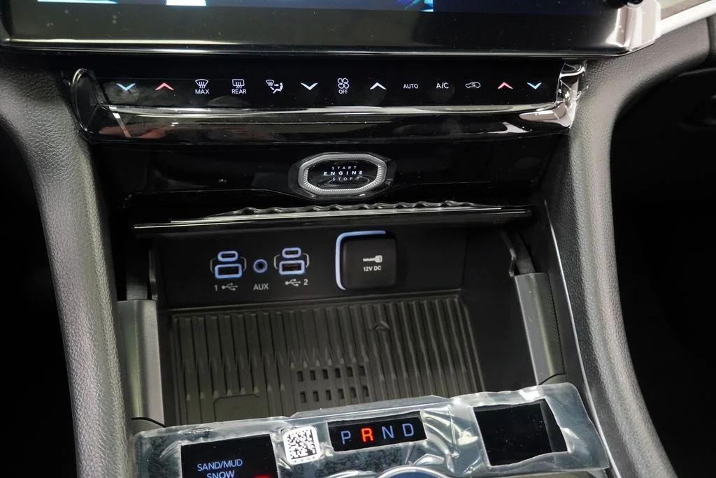 New 2027 High Gloss Black Jeep Limited image 24