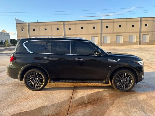 Used 2020 Black INFINITI LUXE image 4