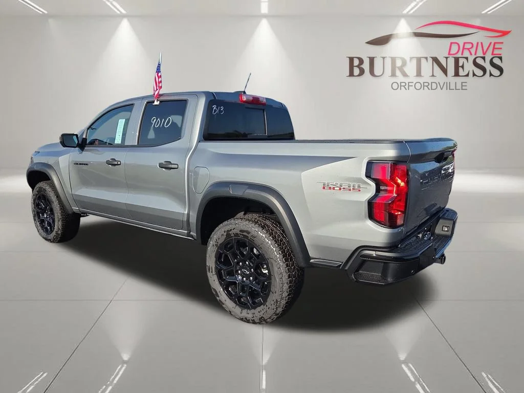 New 2026 Sterling Gray Metallic Chevrolet Trail Boss image 5