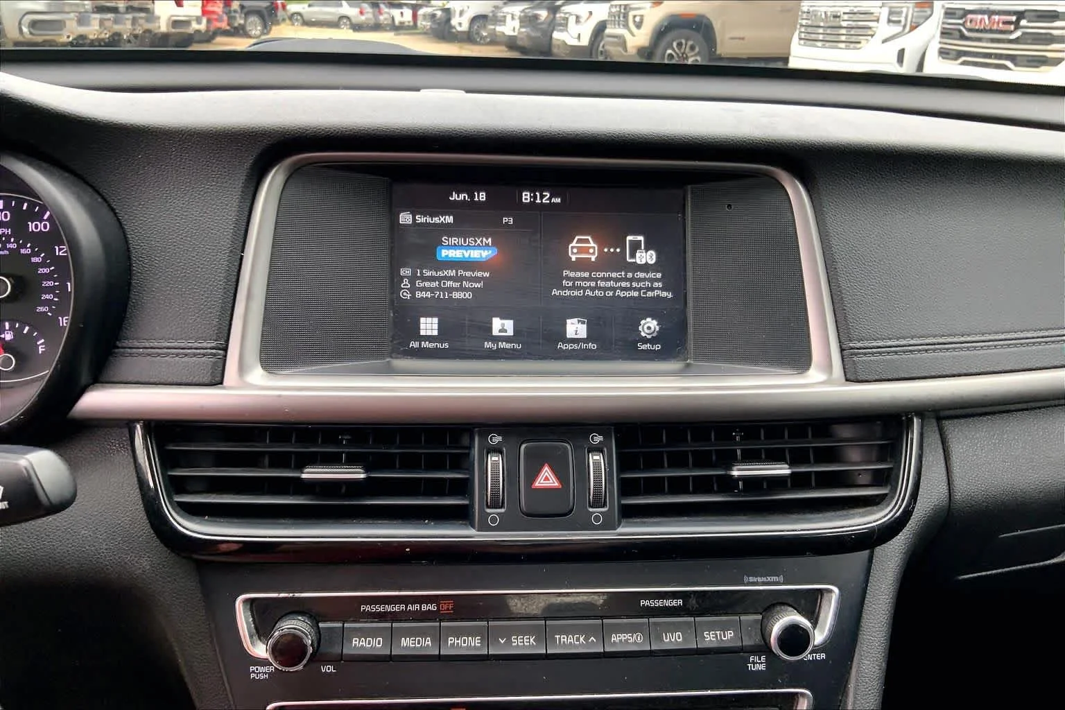 Used 2018 Snow White Pearl Kia LX image 30