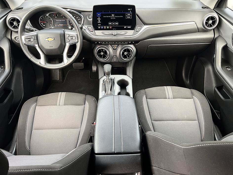 Used 2025 Black Chevrolet LT image 18