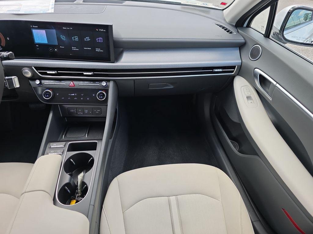 New 2026 Serenity White Hyundai SEL Sport image 16