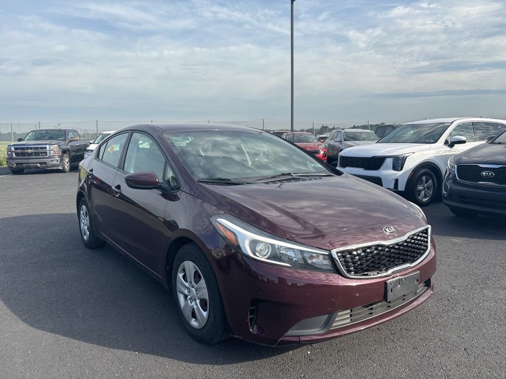 2017 Kia Forte LX AT's photo