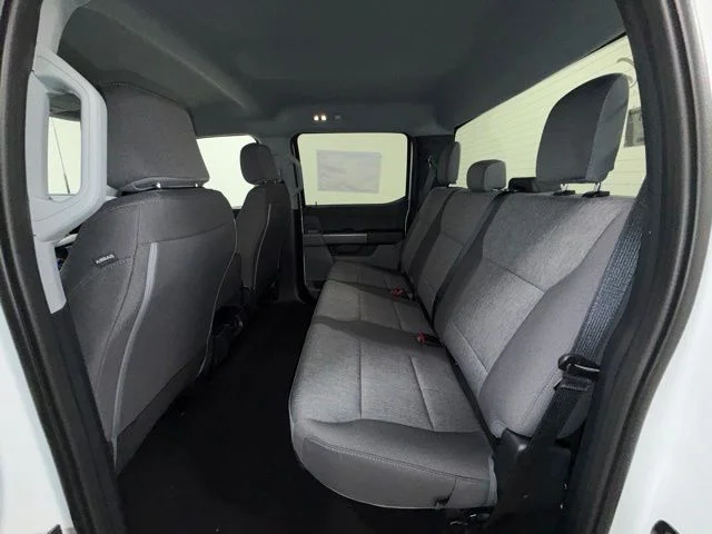 New 2026 Oxford White Ford XLT image 29