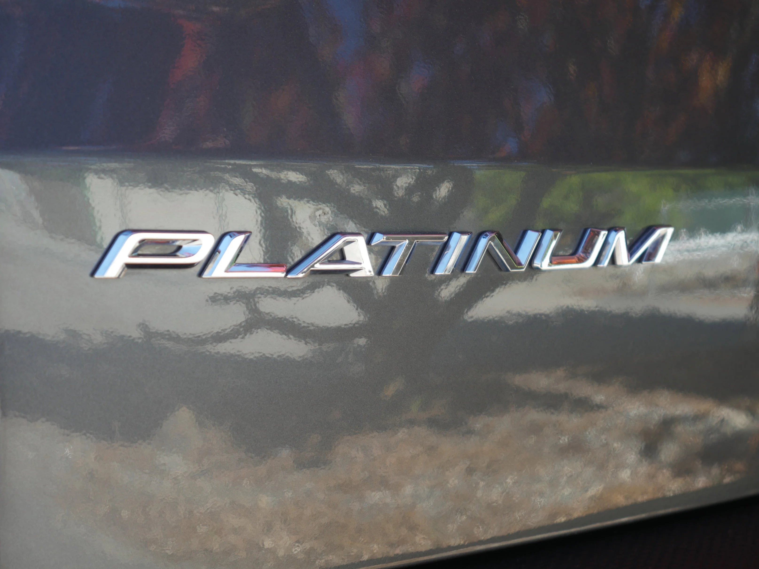 Certified Used 2025 Carbonized Gray Metallic Ford Platinum image 18