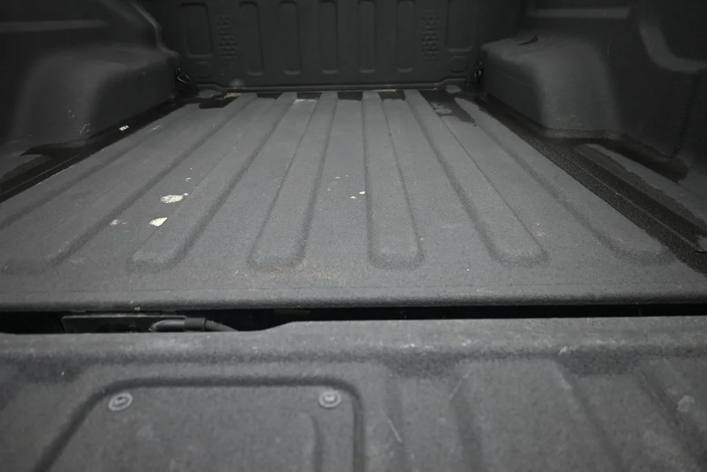 Used 2021 Black Jeep Sport image 12