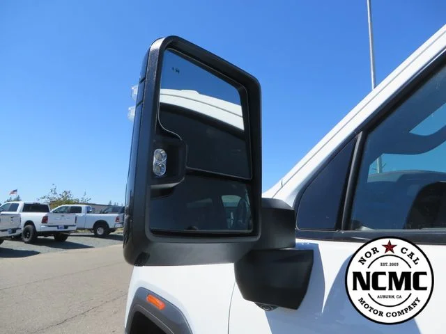 2025 GMC Sierra 2500HD AT4 - Photo 13