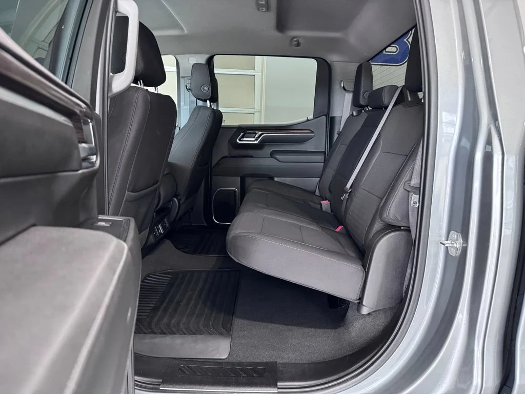 2023 Chevrolet Silverado 1500 RST - Photo 13