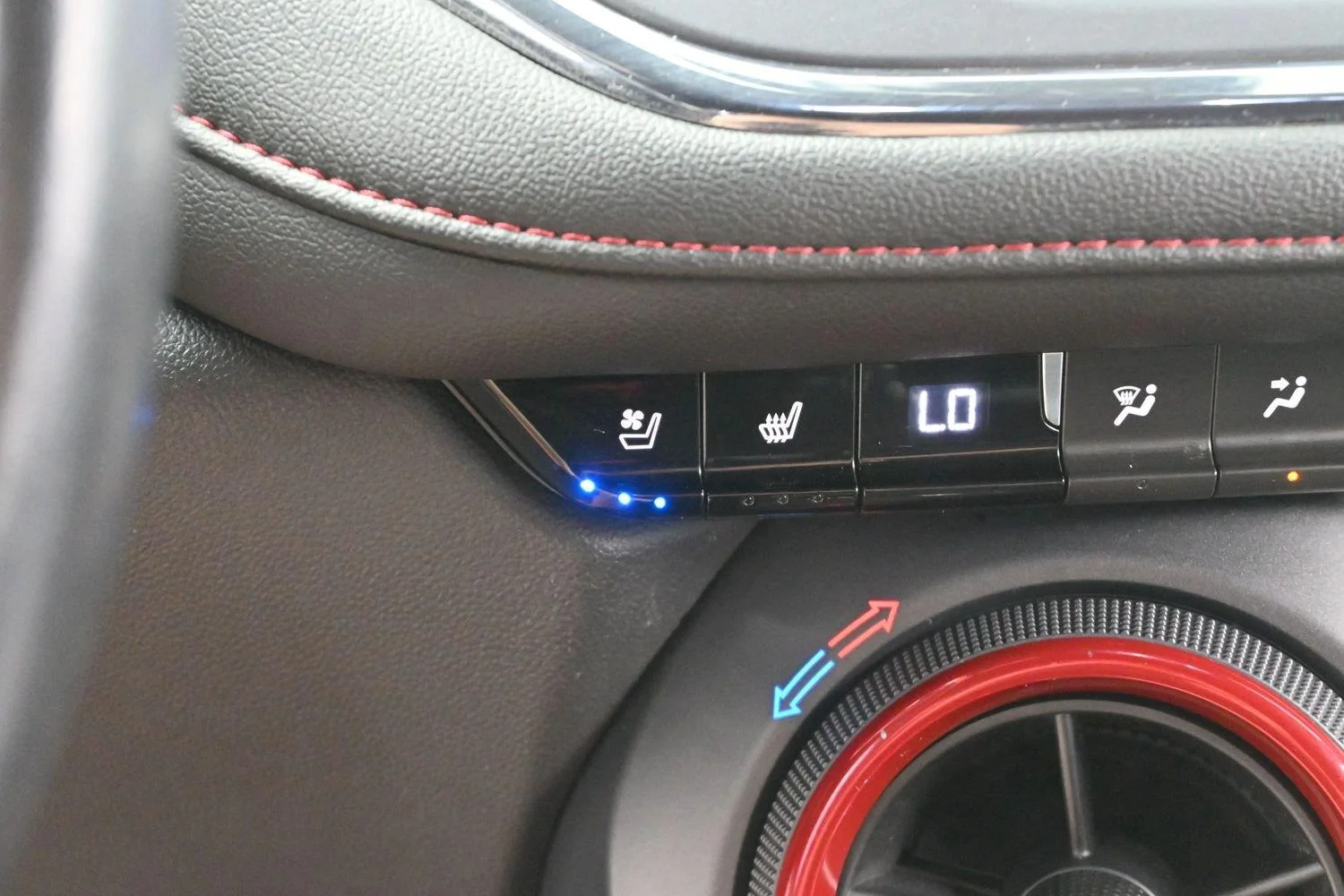 Used 2020 NIGHTFALL GRAY METALLIC Chevrolet RS image 24