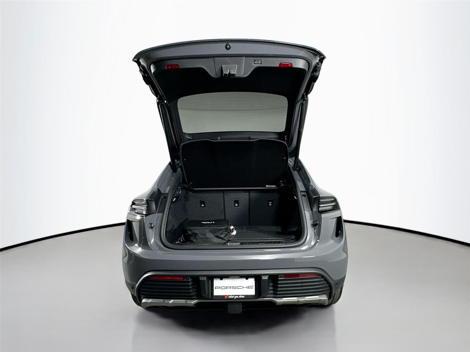 Used 2025 Slate Grey Neo Porsche Turbo image 36