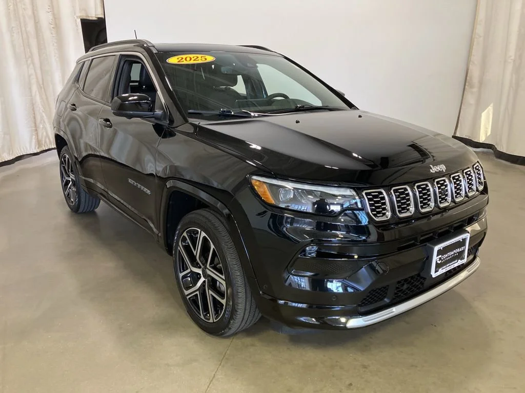 2025 Jeep Compass Limited 4X4's photo