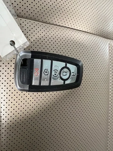 Used 2022 White Ford XLT image 21