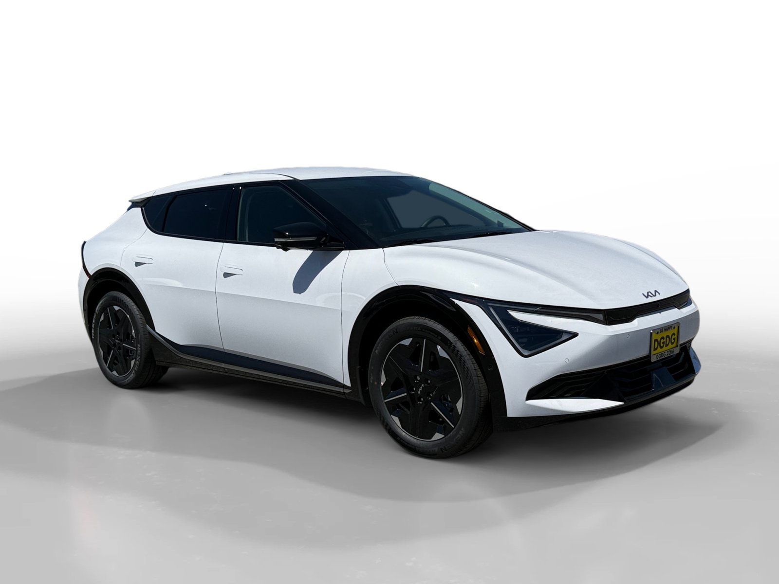 New 2026 Glacial White Pearl Kia WIND image 7