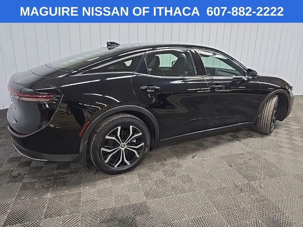 Used 2024 Black Toyota XLE image 3