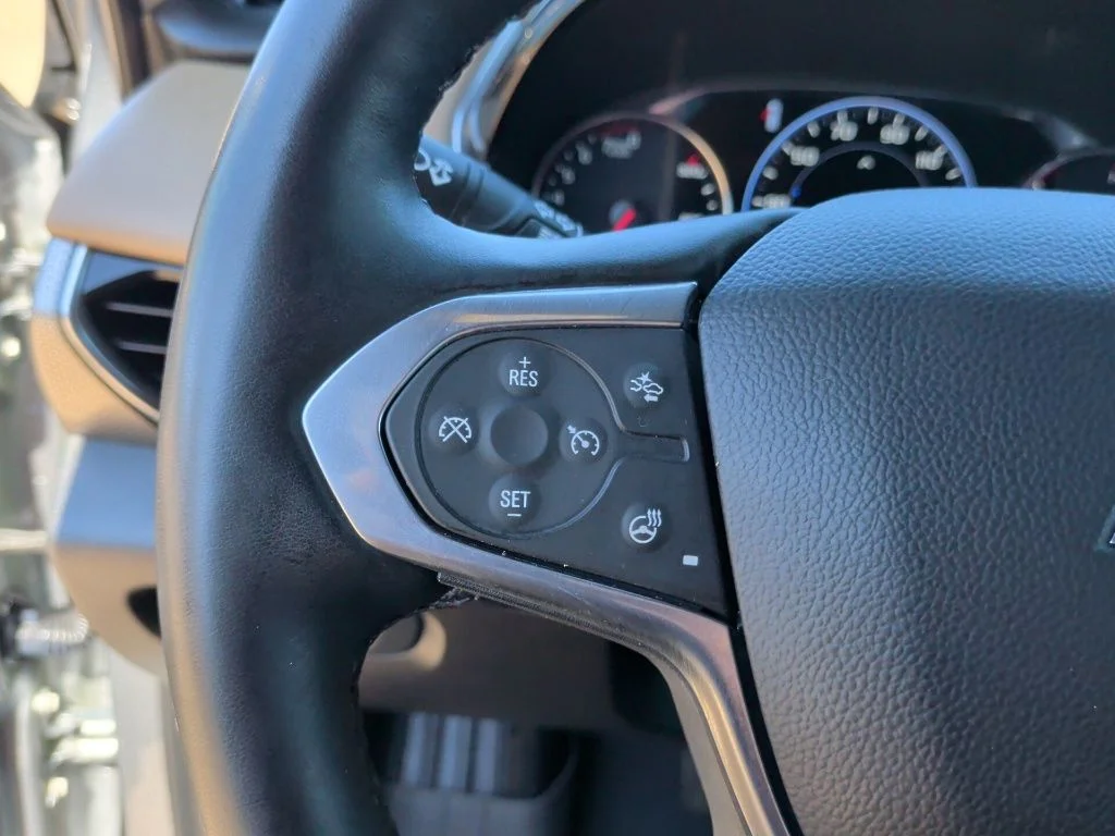 Used 2023 Gray Chevrolet Premier image 17