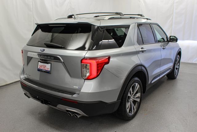 Used 2020 Silver Metallic Ford Platinum image 11