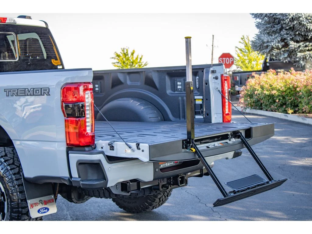New 2026 Avalanche Ford F-350® Lariat® image 14
