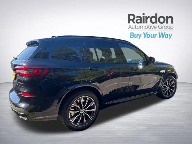 Used 2022 Black Sapphire Metallic BMW xDrive45e image 7