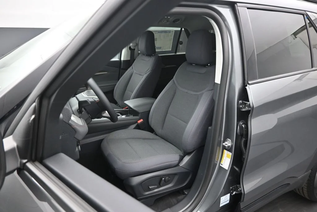 New 2026 Carbonized Gray Metallic Ford Active image 8