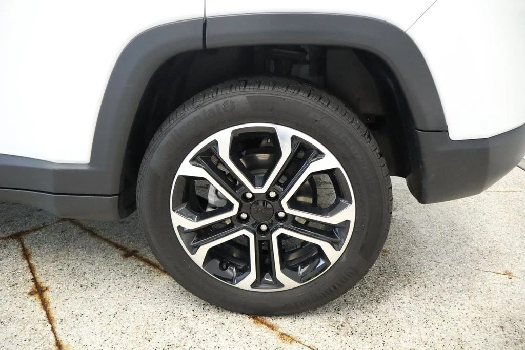 Used 2024 White Jeep Limited image 17