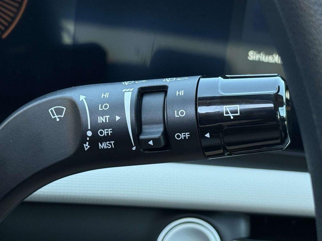New 2026 White Pearl Hyundai SE FWD image 25