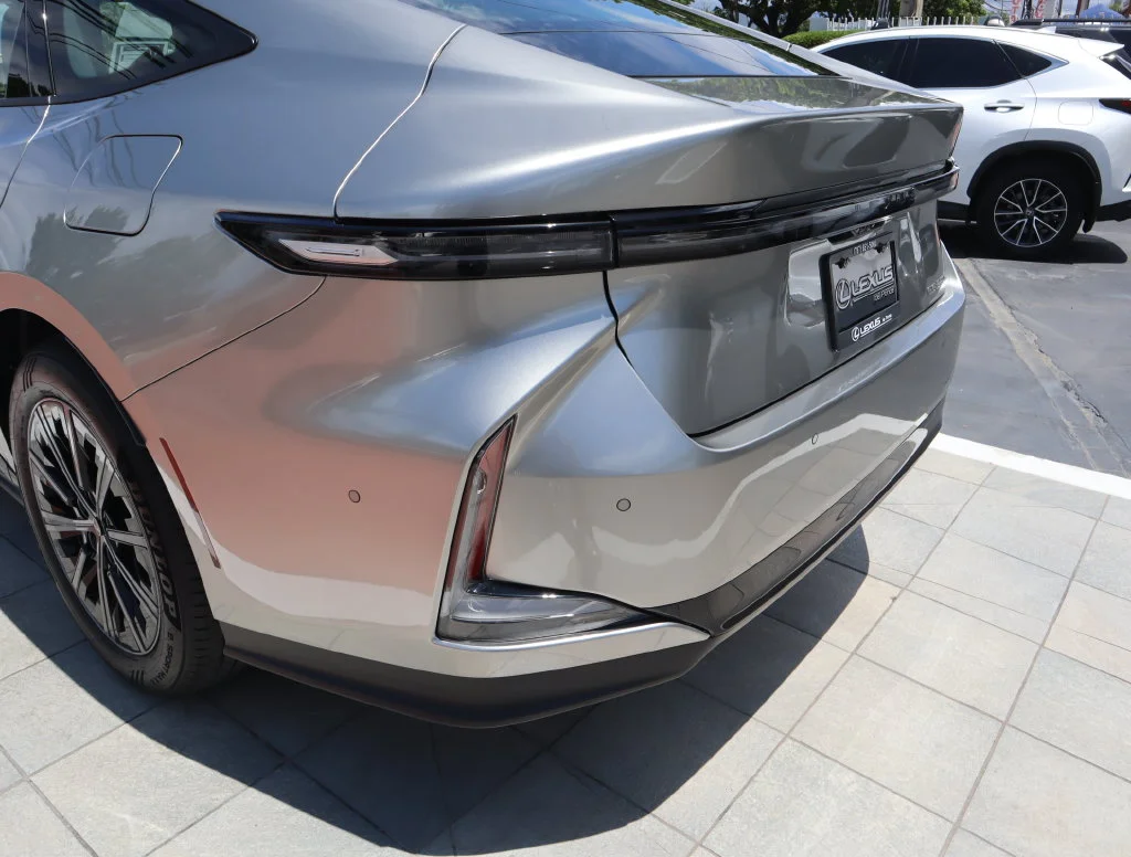 New 2026  Lexus 350h Premium image 18