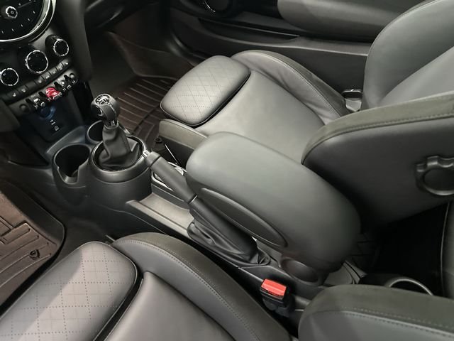 Used 2024 Black MINI  image 27