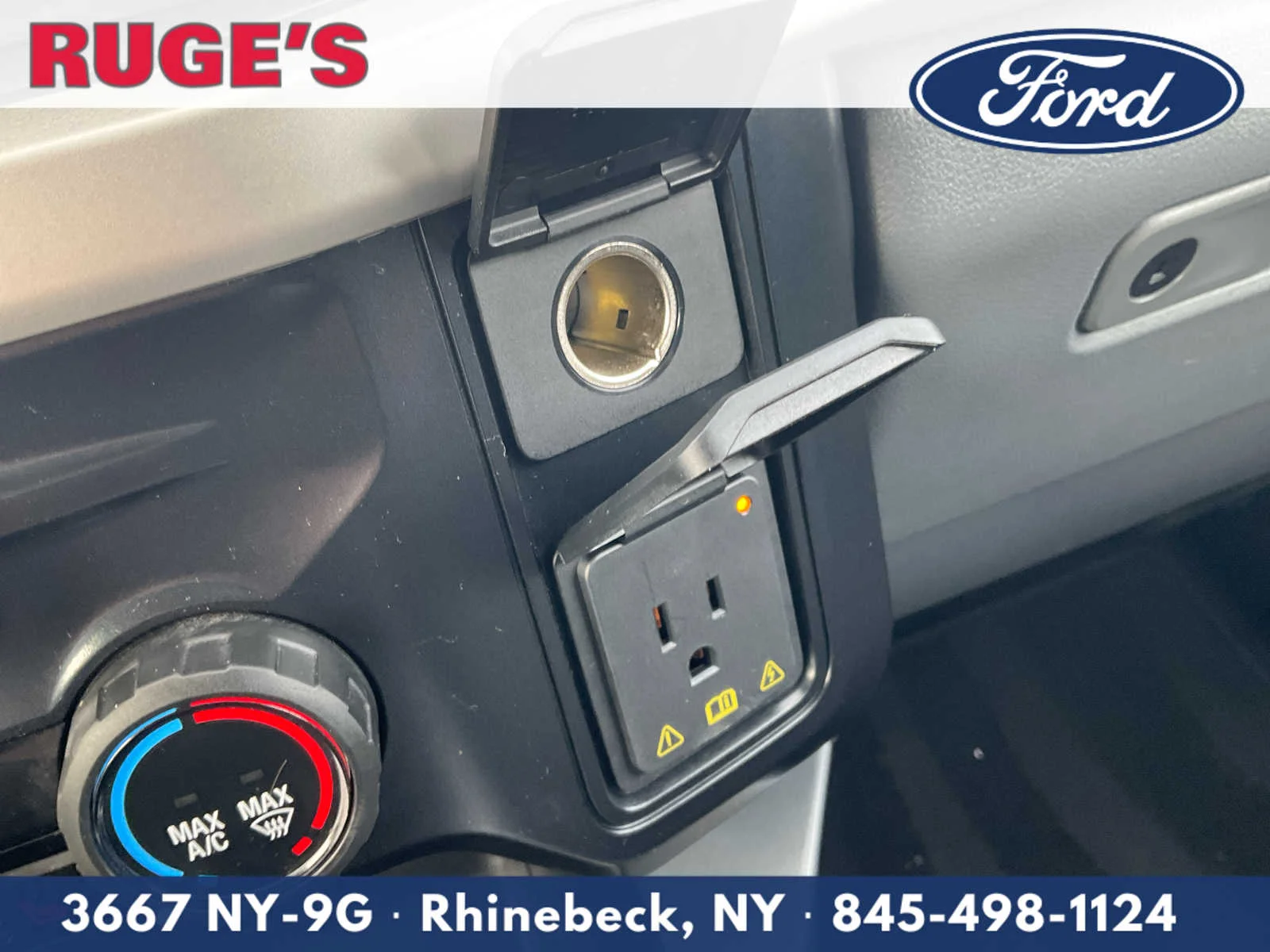Used 2025 Avalanche Gray Ford XLT image 29