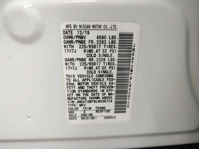 Used 2020 White Nissan S image 33
