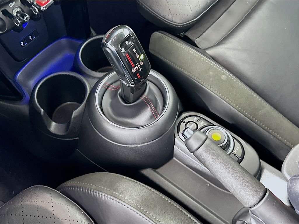 Used 2020 Black MINI Iconic image 17