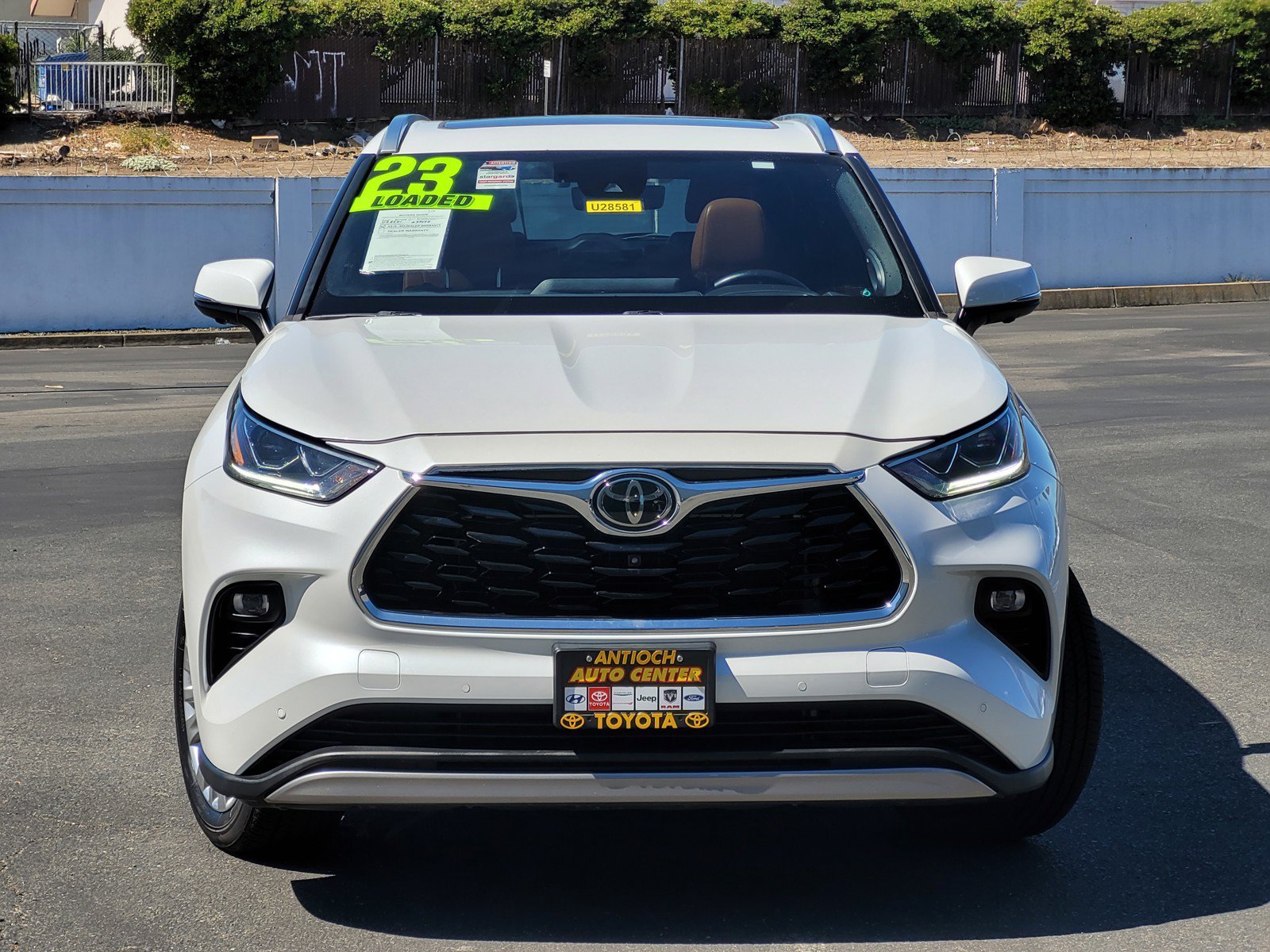 Used 2023 White Toyota  image 2