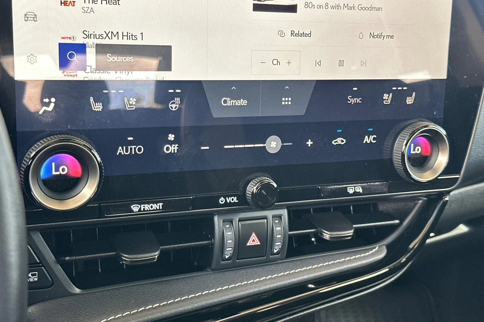 Certified Used 2025 SONIC TITANIUM Lexus 450h+ Luxury image 17