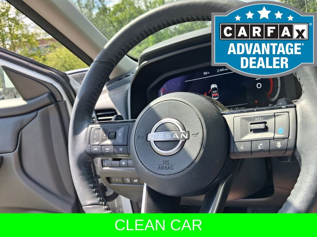Used 2024 White Nissan SL image 16